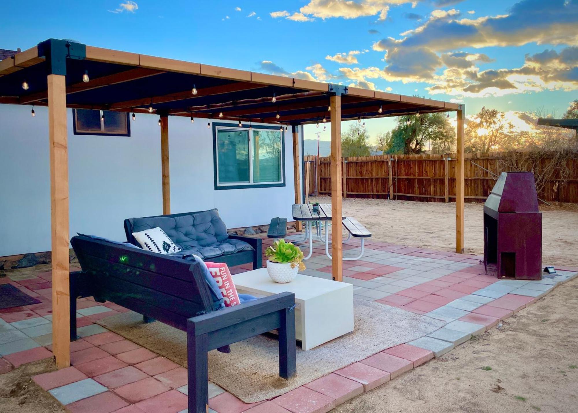 Twin Palms Desert Getaway - Jacuzzi, Fire Pit, Meditation Room & More Joshua Tree Buitenkant foto
