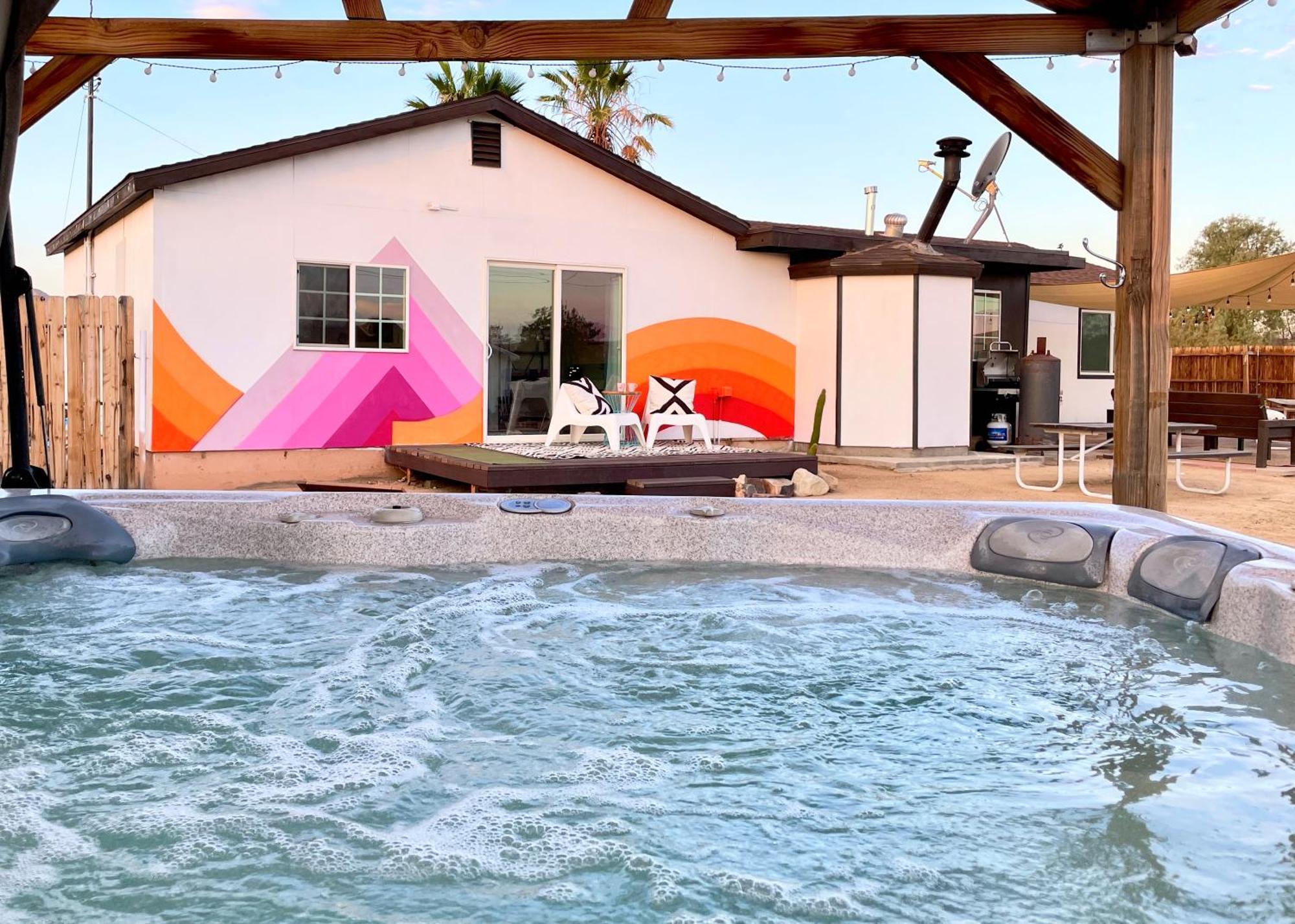 Twin Palms Desert Getaway - Jacuzzi, Fire Pit, Meditation Room & More Joshua Tree Buitenkant foto